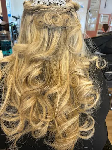 Hair styling work by Sophie, mobile hairdresser Liverpool — example 3